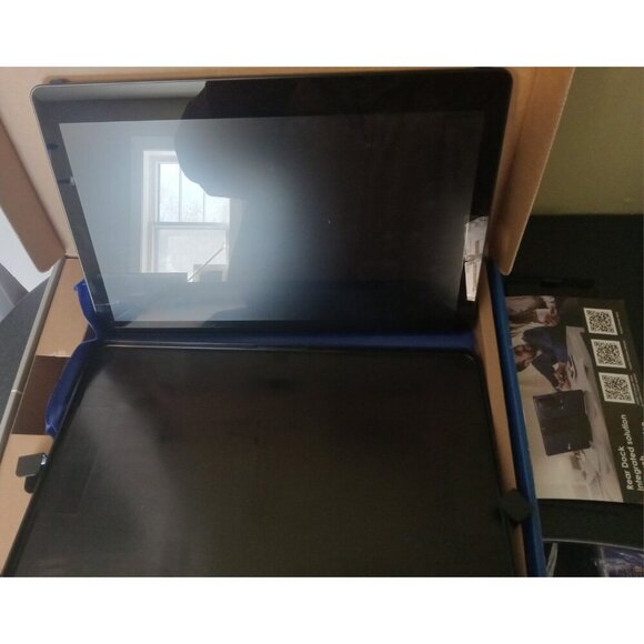 Gechic Portable Monitor – For Parts or Repair – Model # - Picture 1 of 4